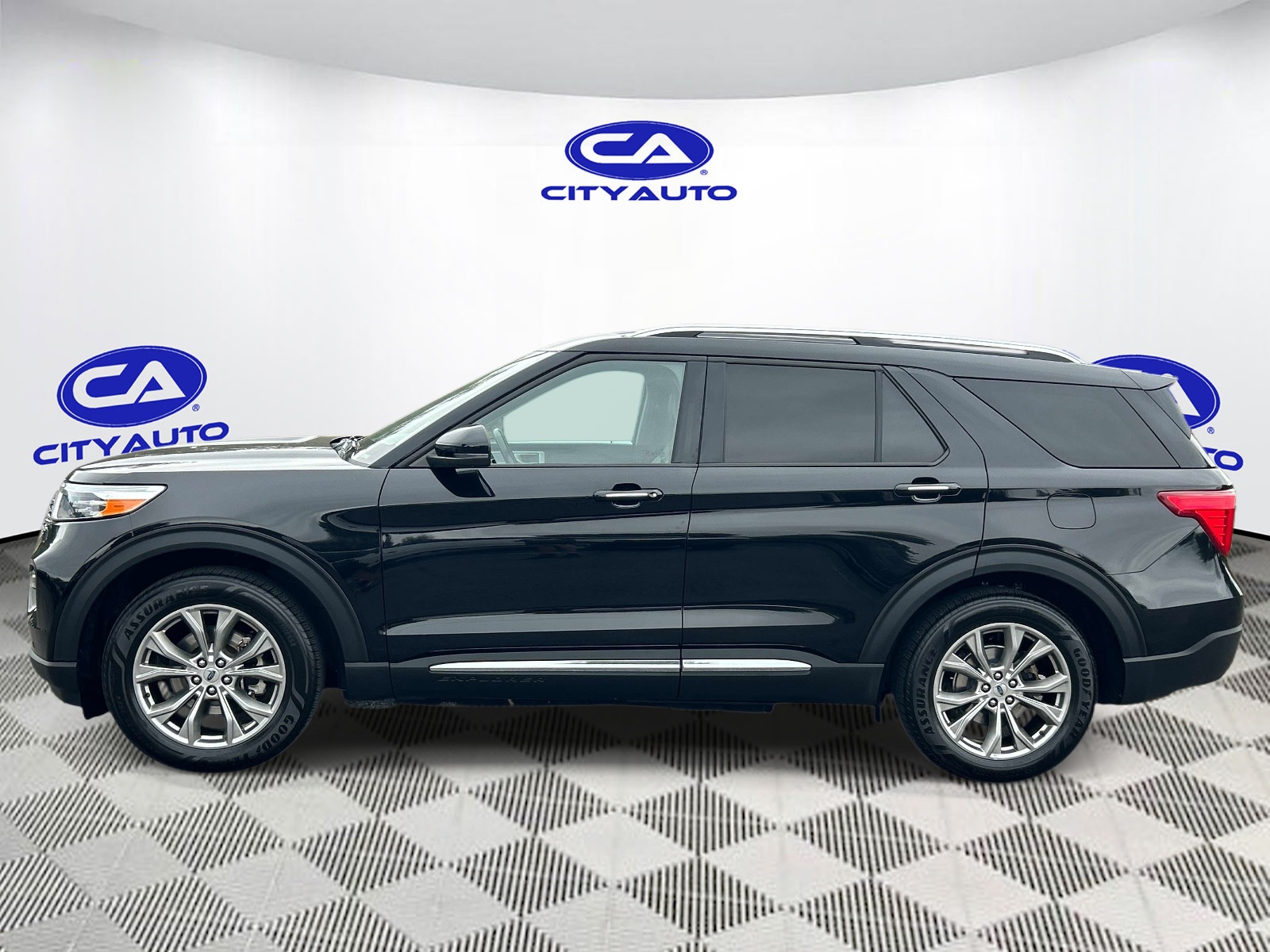 Used 2023 Ford Explorer SUV