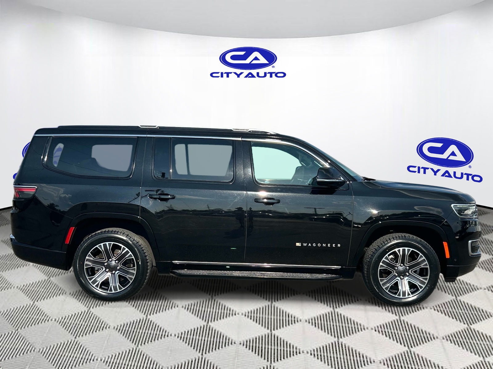 Used 2024 Jeep Wagoneer SUV