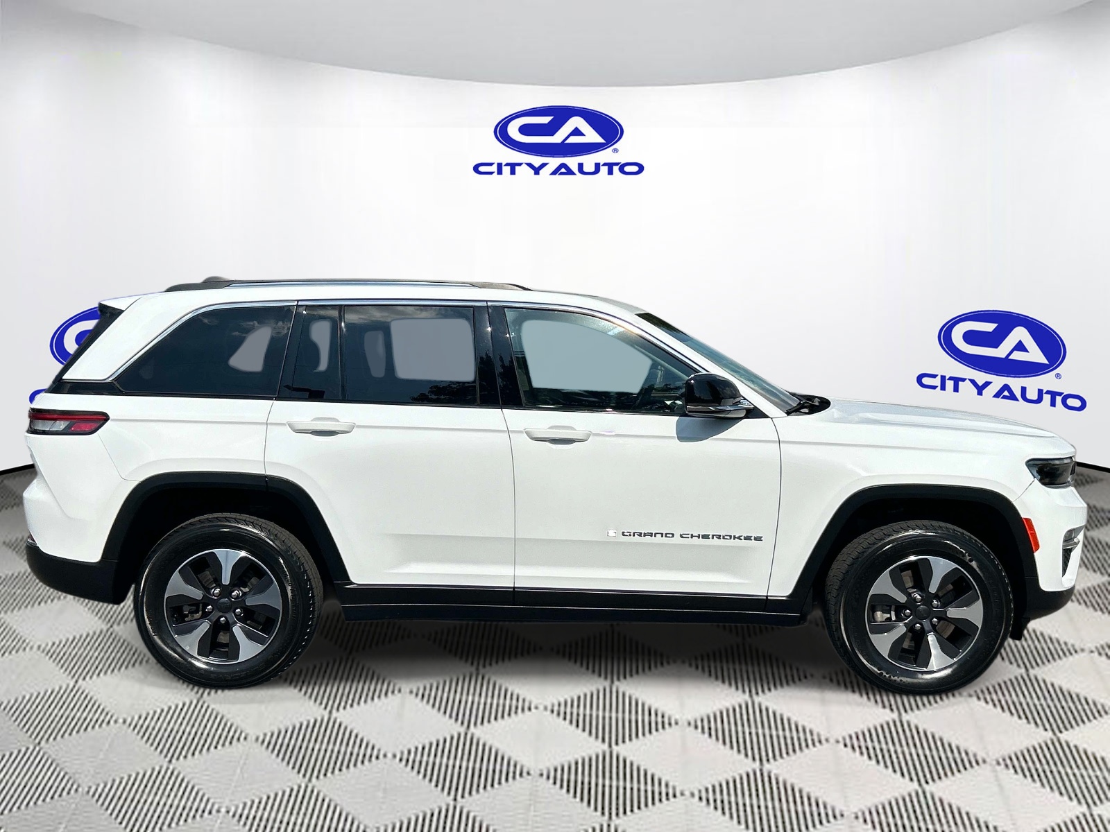 Used 2024 Jeep Grand Cherokee 4xe SUV