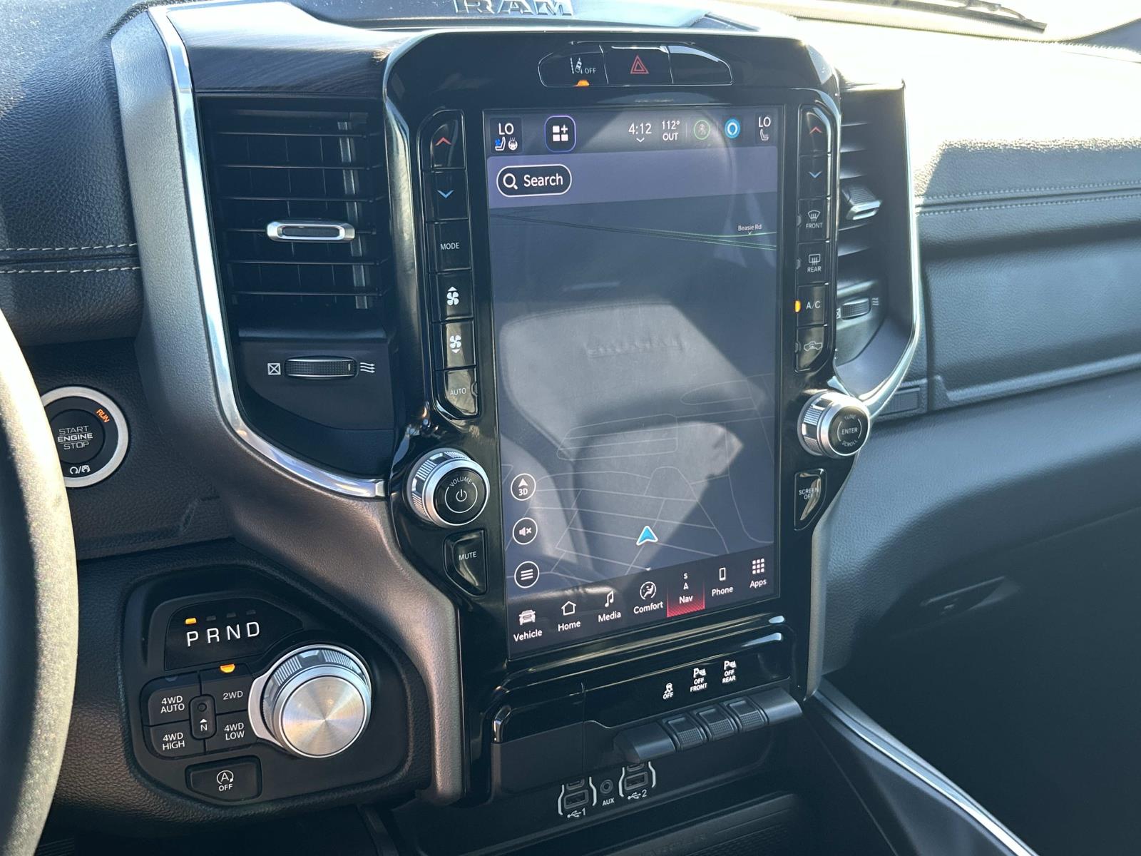 Vehicle photo 34