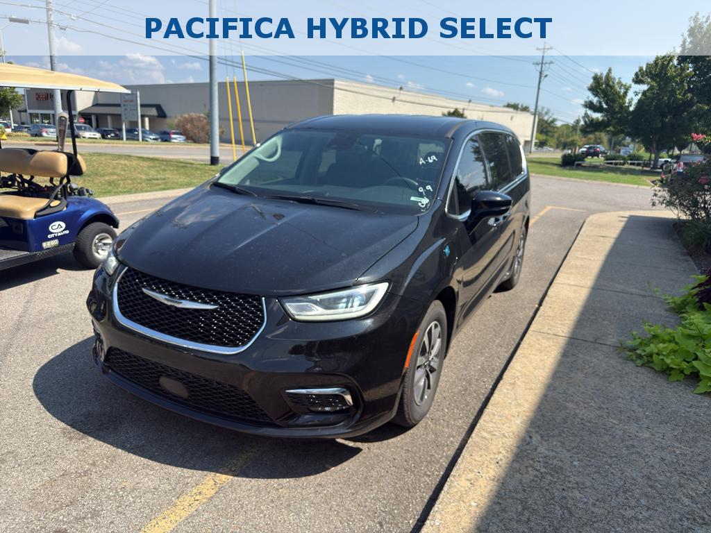 Used 2024 Chrysler Pacifica Van