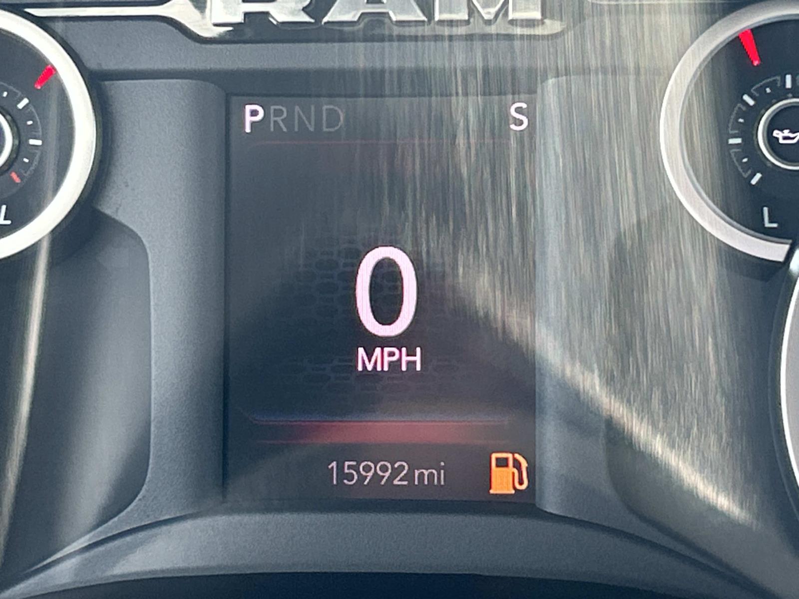 Vehicle photo 42