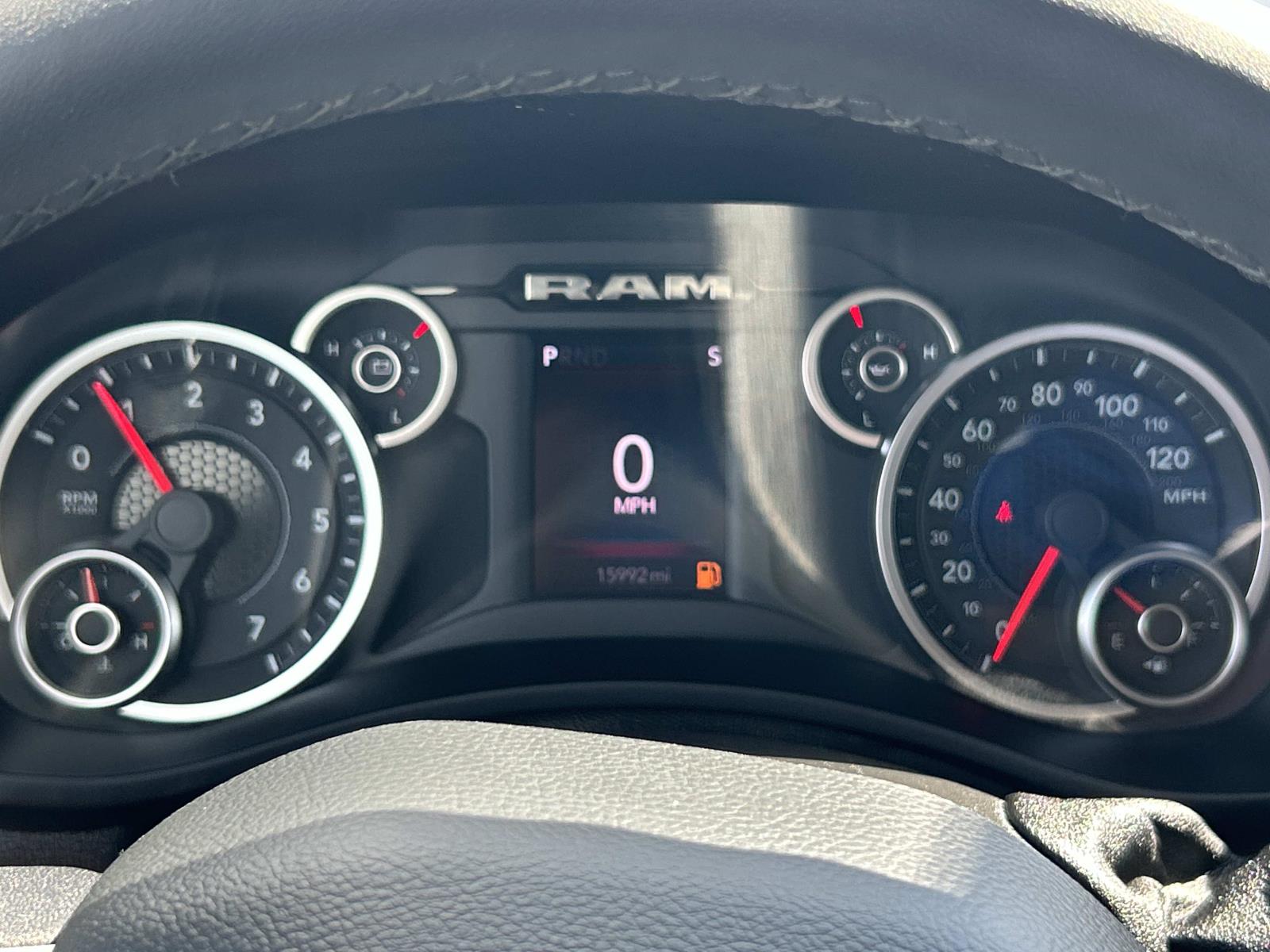 Vehicle photo 41