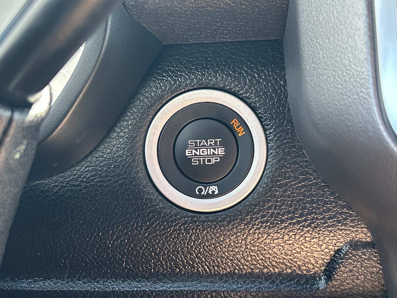 Vehicle photo 40