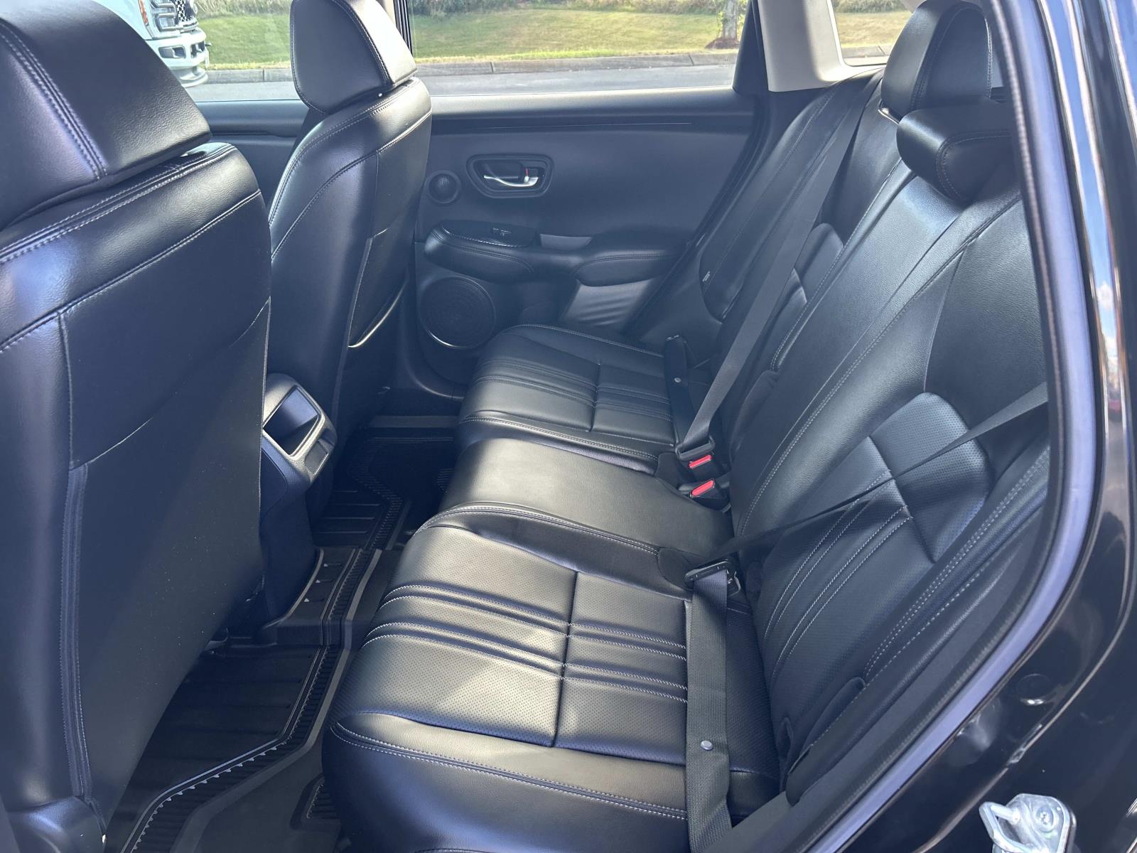 Used 2025 Honda HR-V SUV