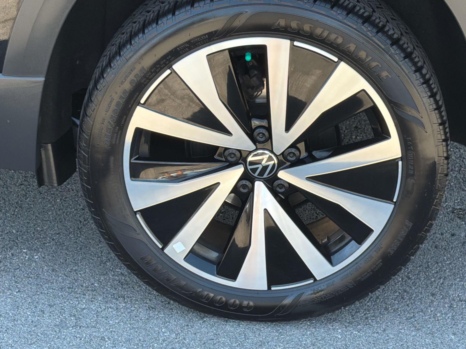 Used 2024 Volkswagen Taos SUV