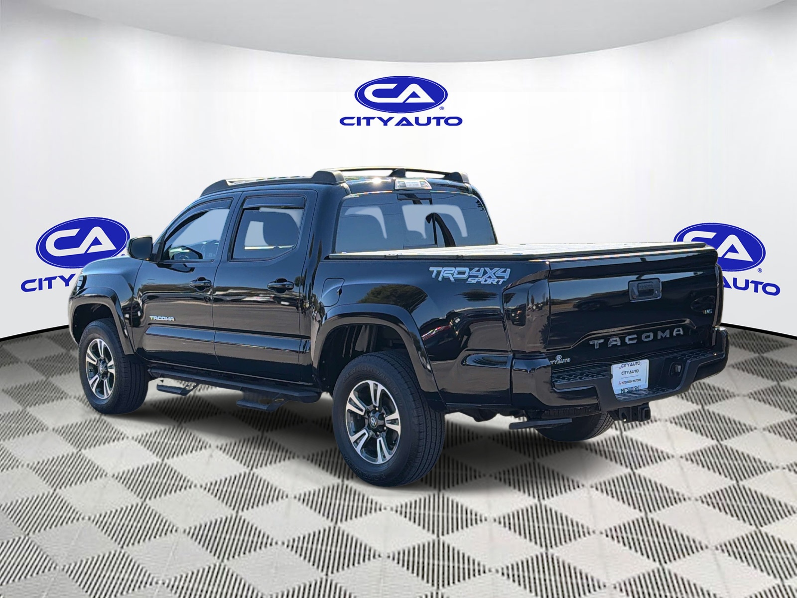 Used 2017 Toyota Tacoma Truck