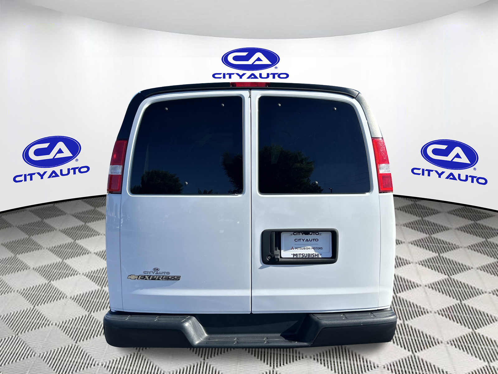 Used 2020 Chevrolet Express 2500 Van