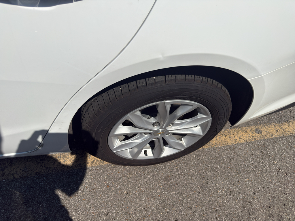 Used 2025 Chevrolet Malibu Sedan