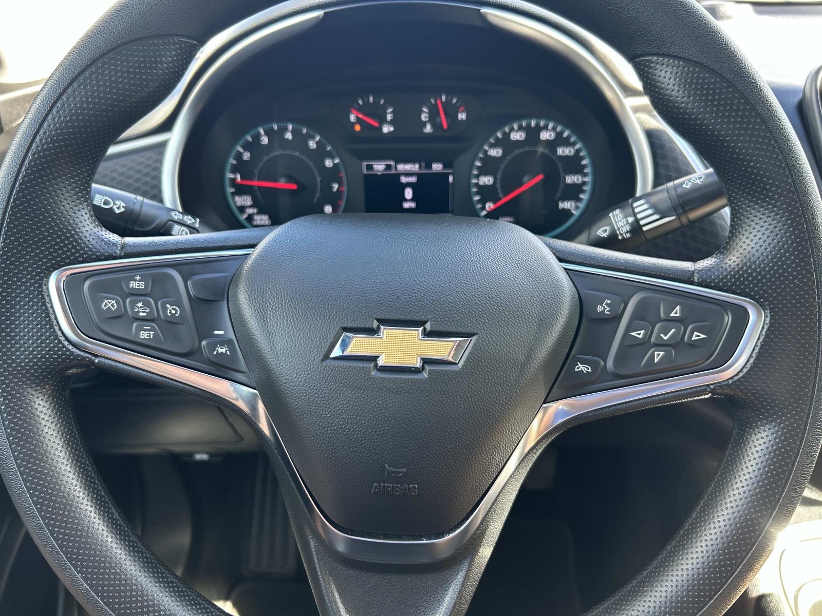Vehicle photo 33