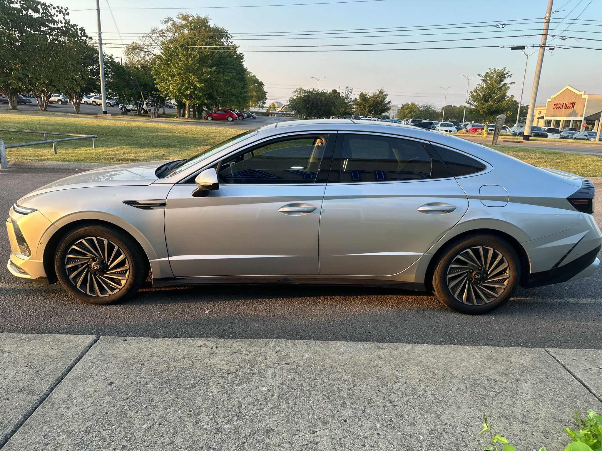 Used 2025 Hyundai Sonata Hybrid Sedan