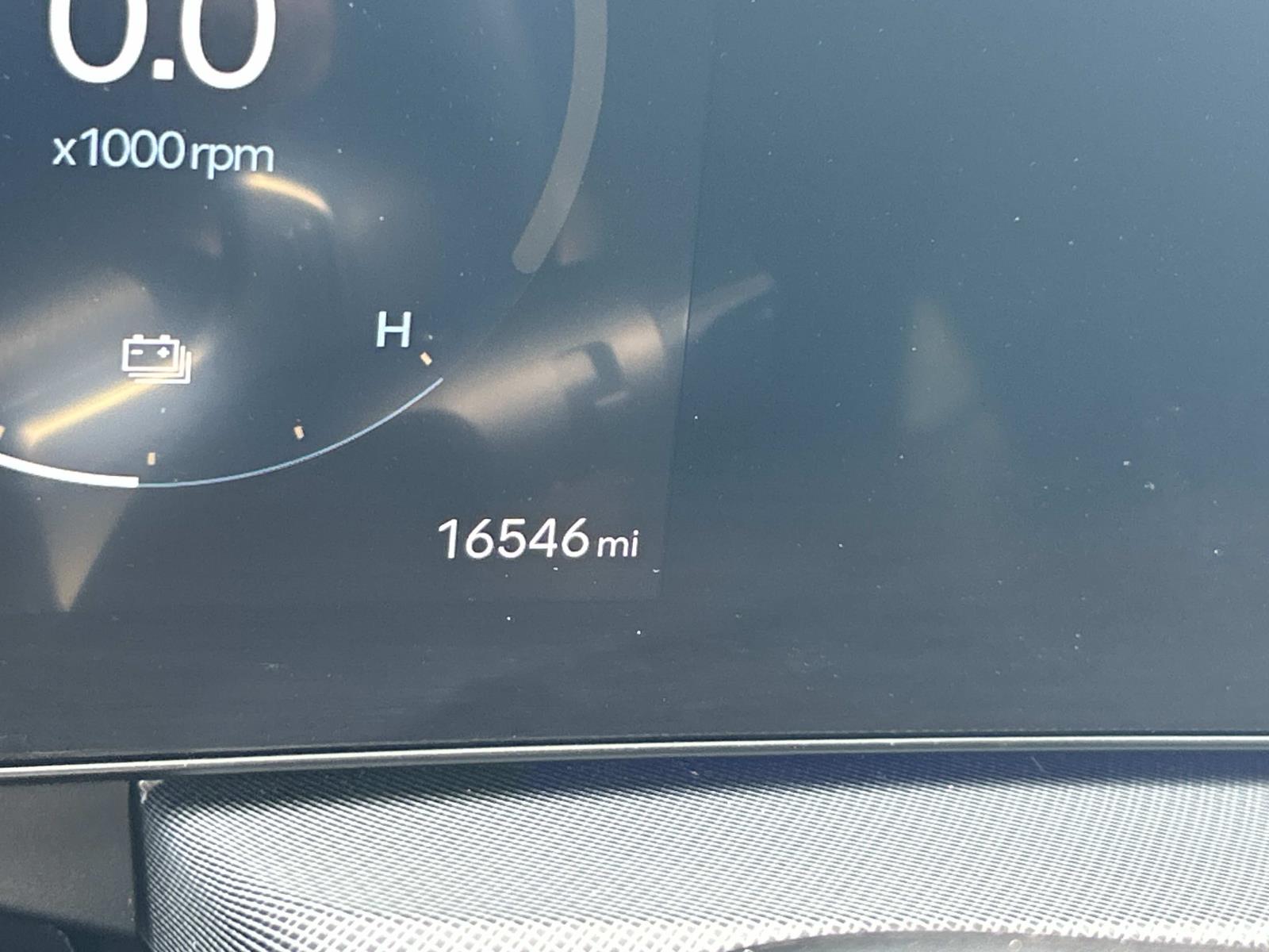 Vehicle photo 42