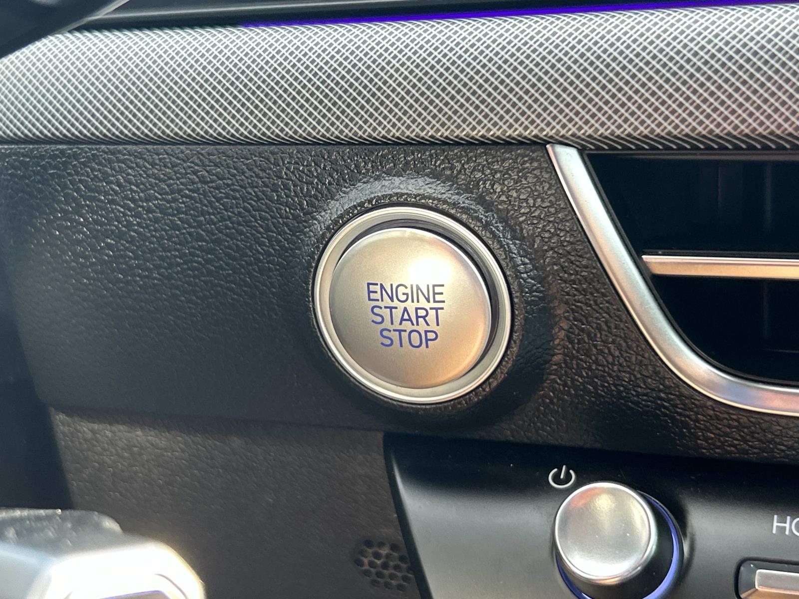 Vehicle photo 40