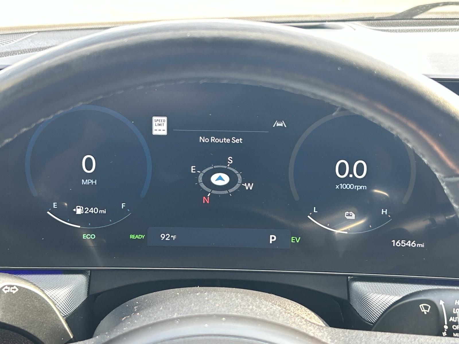 Vehicle photo 41