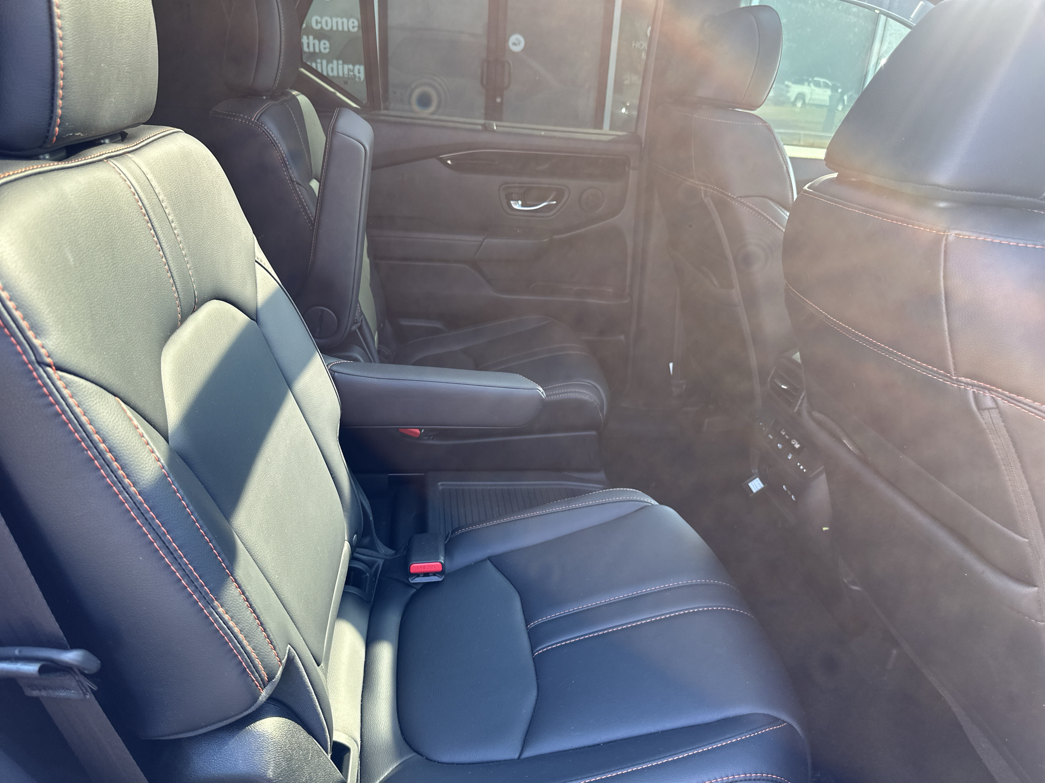 Used 2025 Honda Pilot SUV