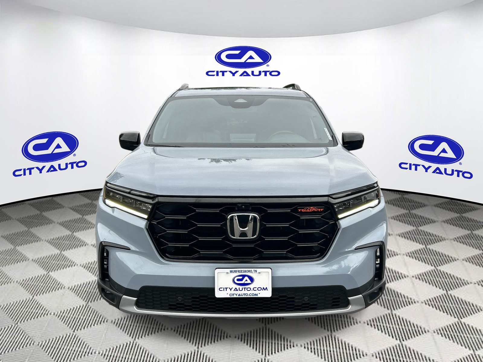 Vehicle photo 10