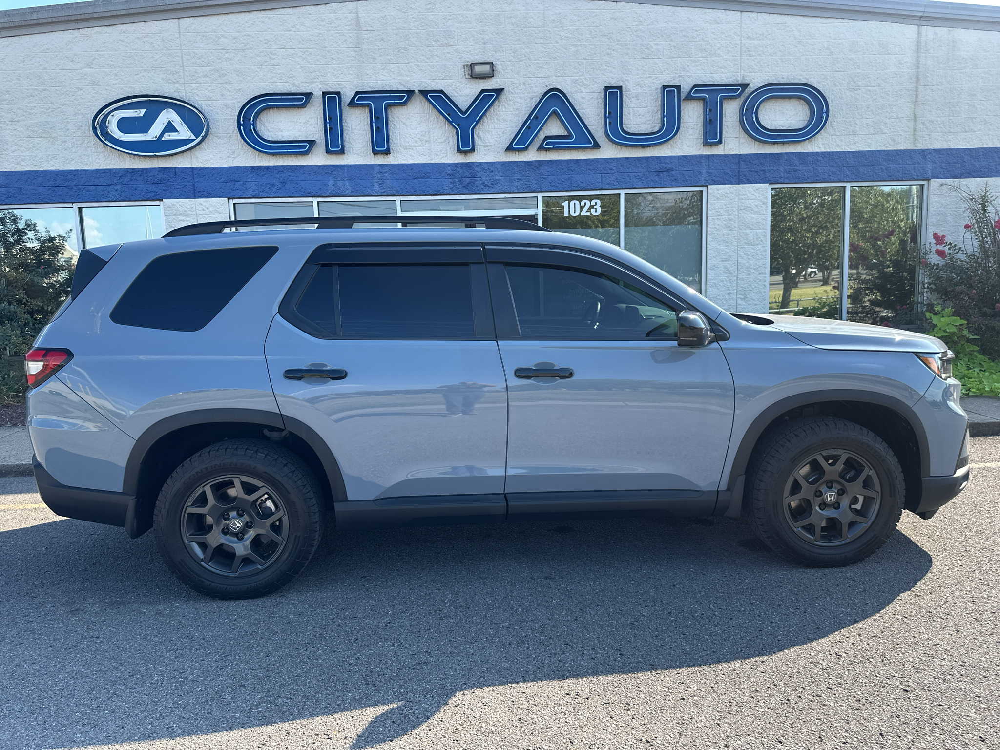 Used 2025 Honda Pilot SUV