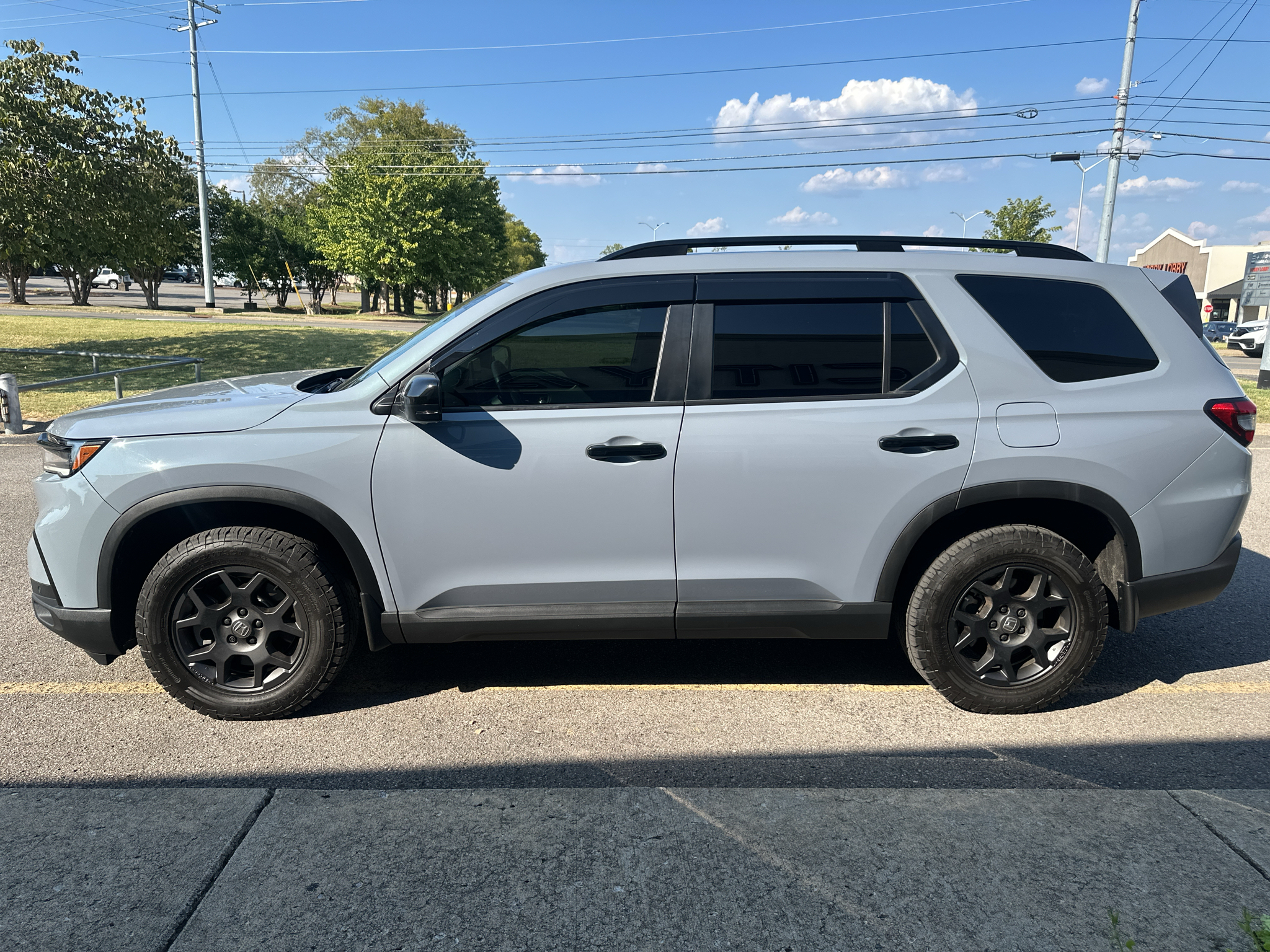 Used 2025 Honda Pilot SUV