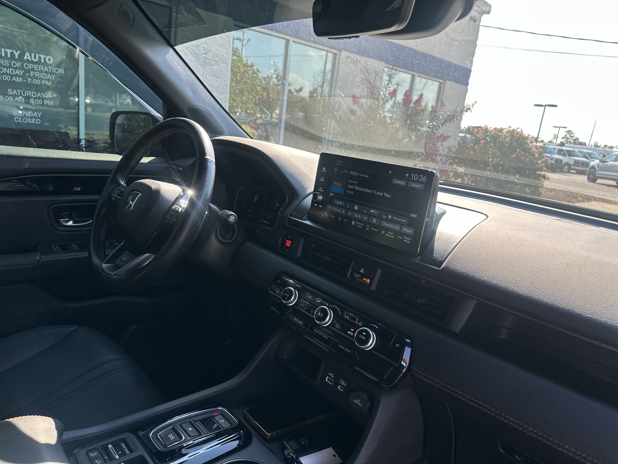 Used 2025 Honda Pilot SUV