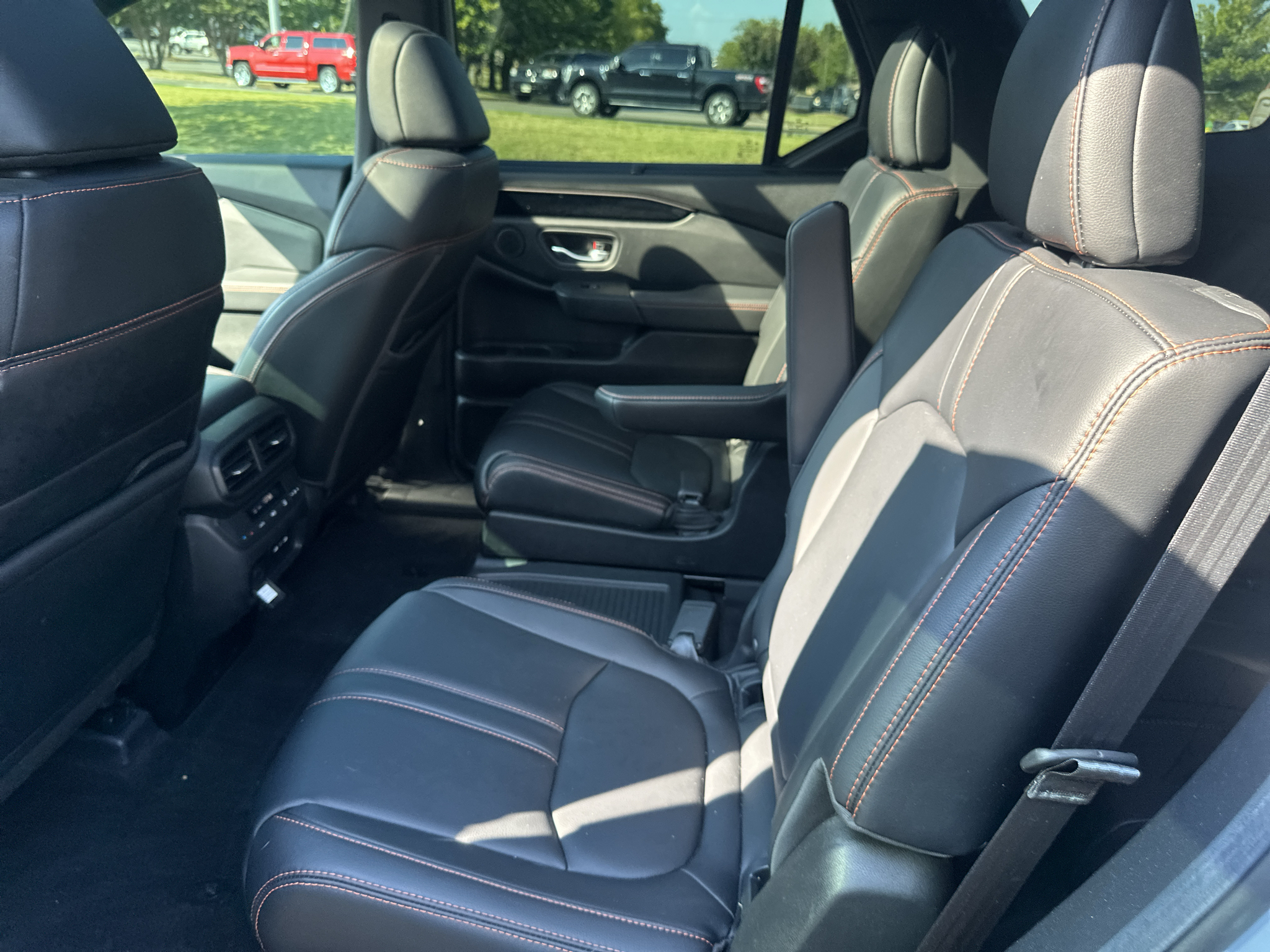 Used 2025 Honda Pilot SUV