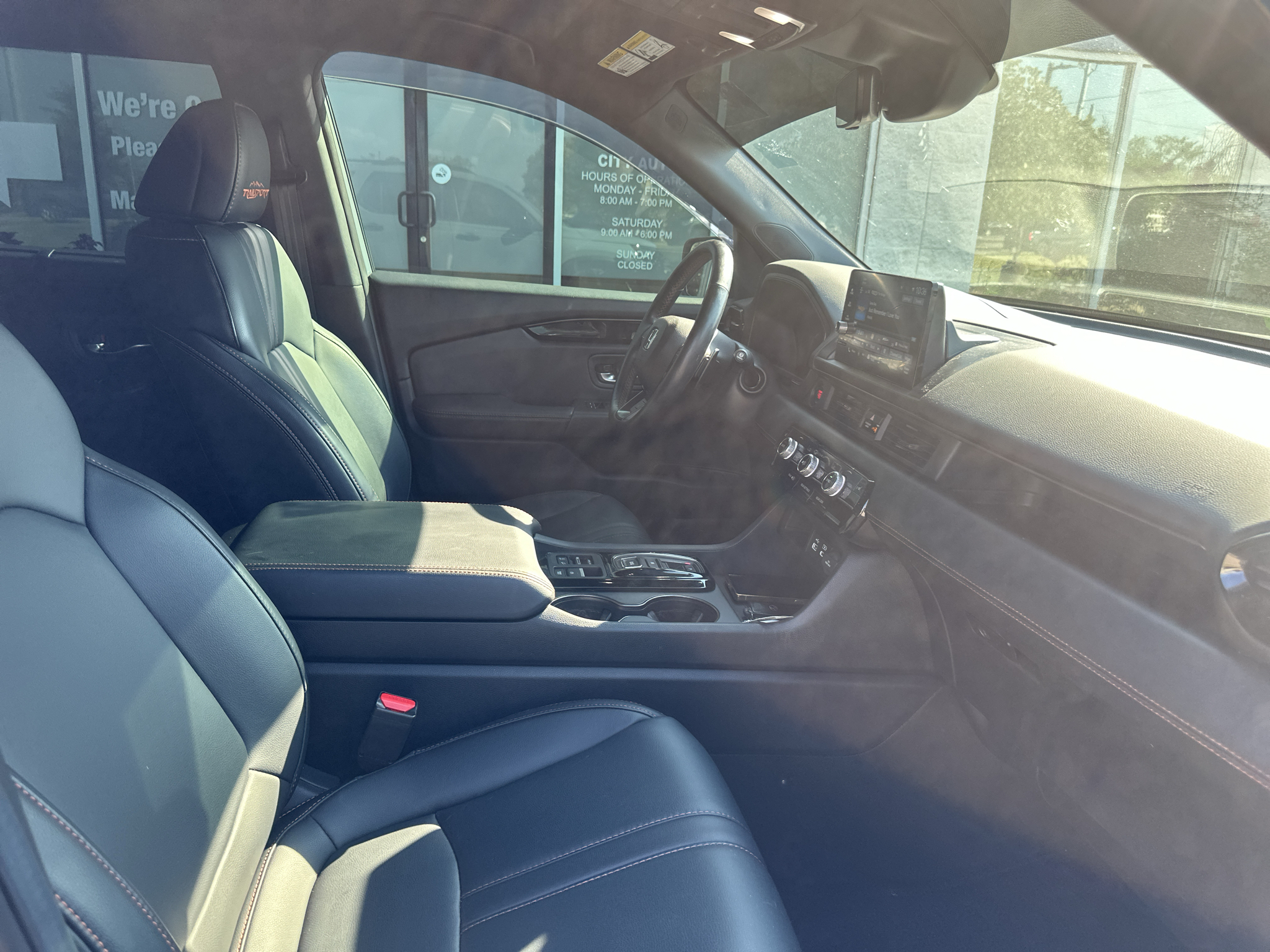 Used 2025 Honda Pilot SUV