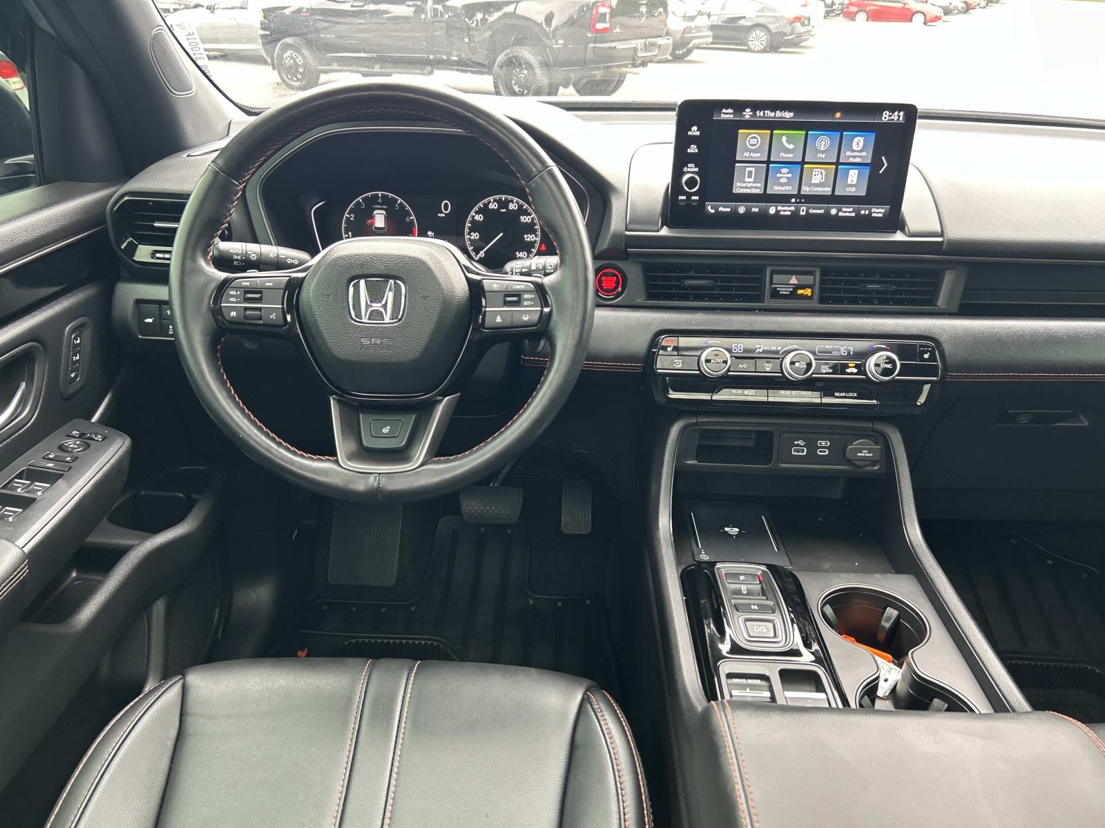 Vehicle photo 22