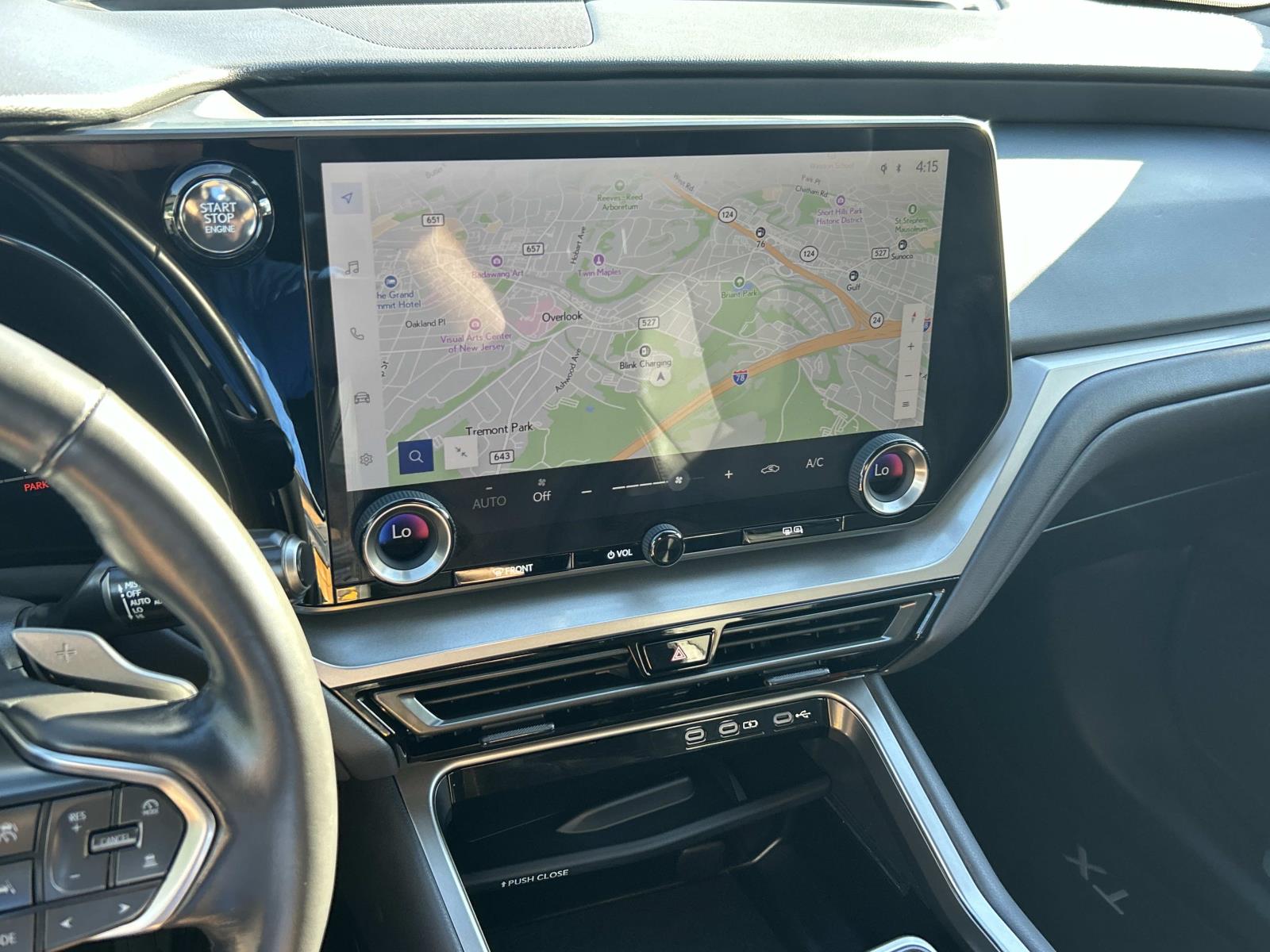 Vehicle photo 31