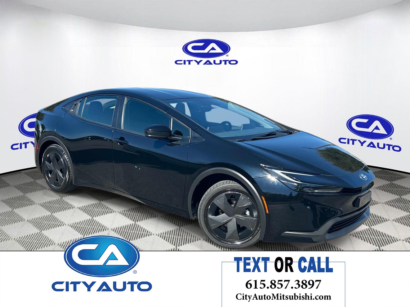 2025 Toyota Prius LE
