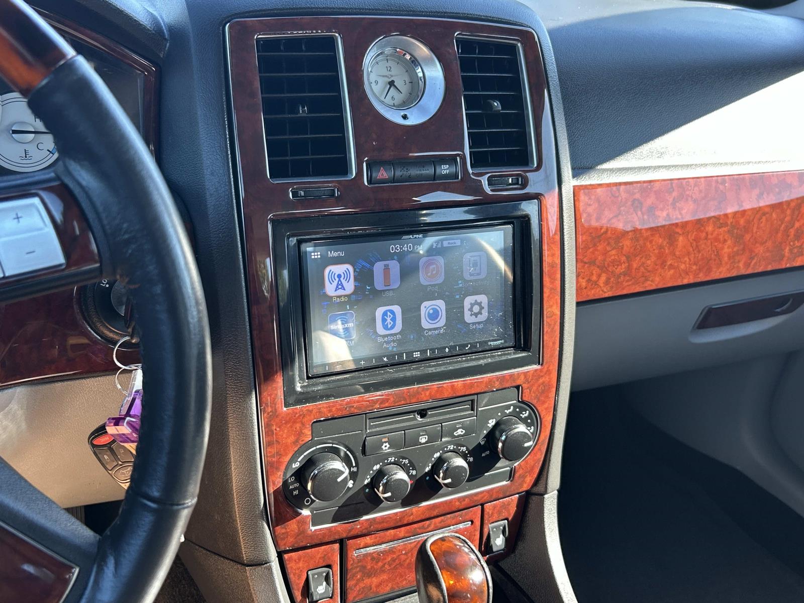 Vehicle photo 31