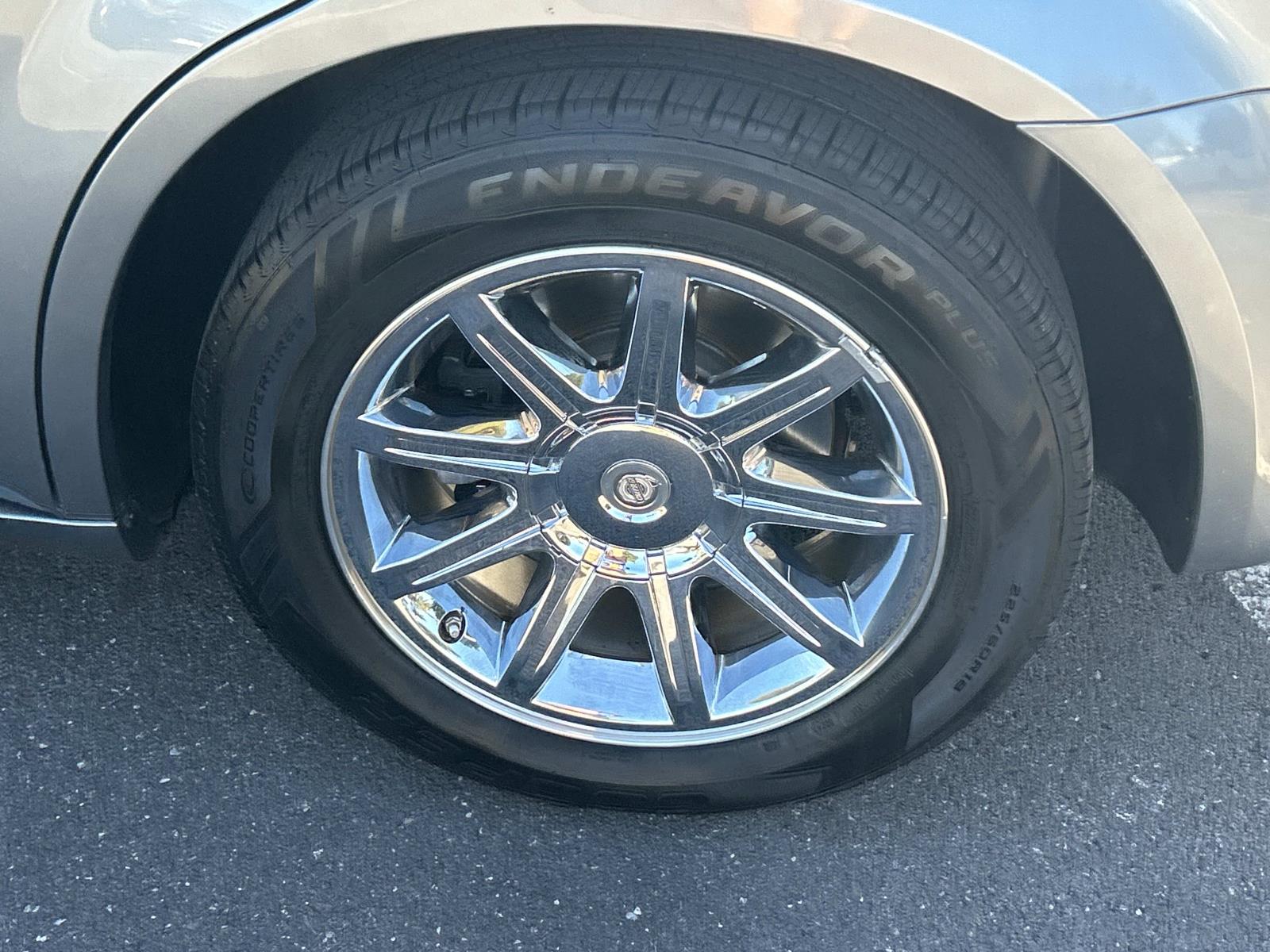 Vehicle photo 16
