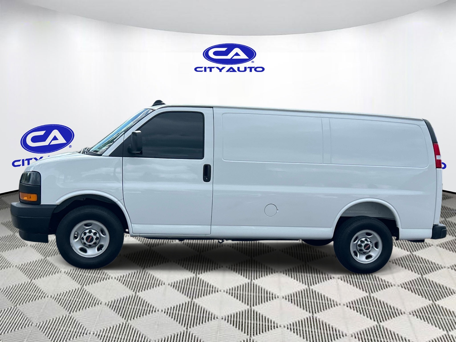 Used 2025 GMC Savana 2500 Van