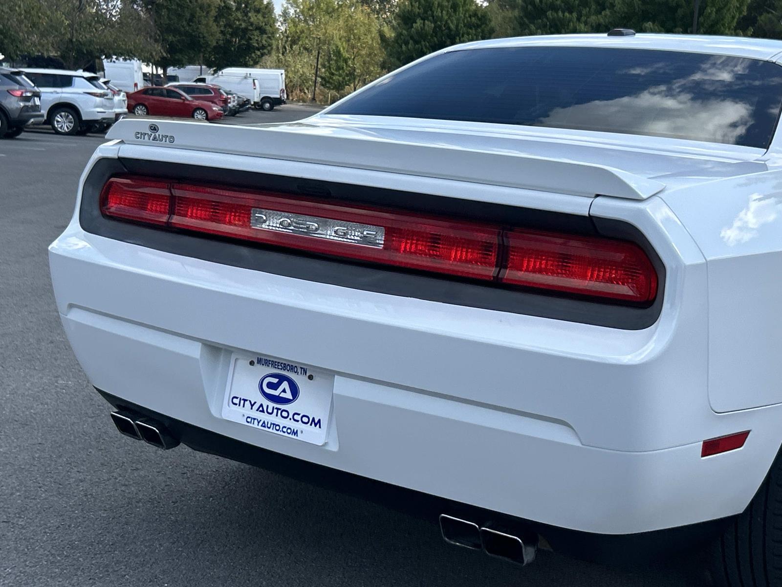 Vehicle photo 16