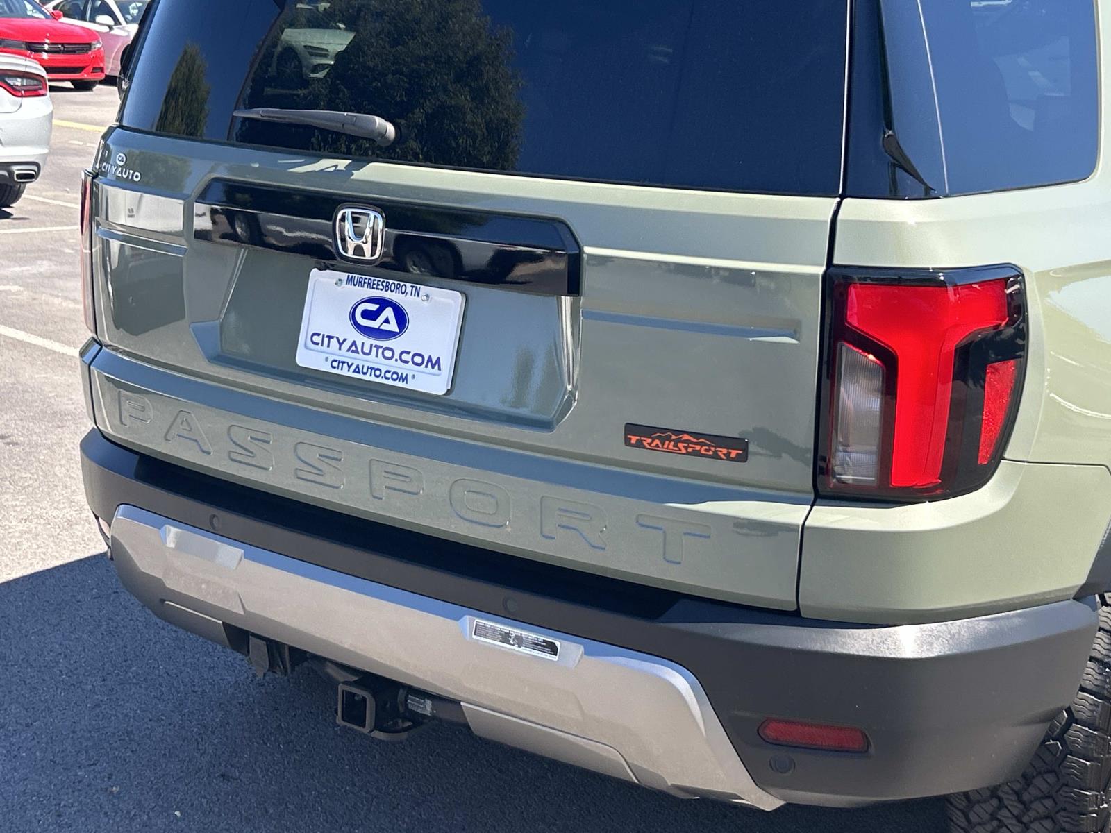 Vehicle photo 13