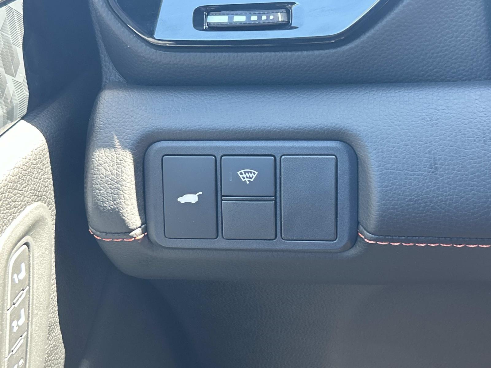 Vehicle photo 40