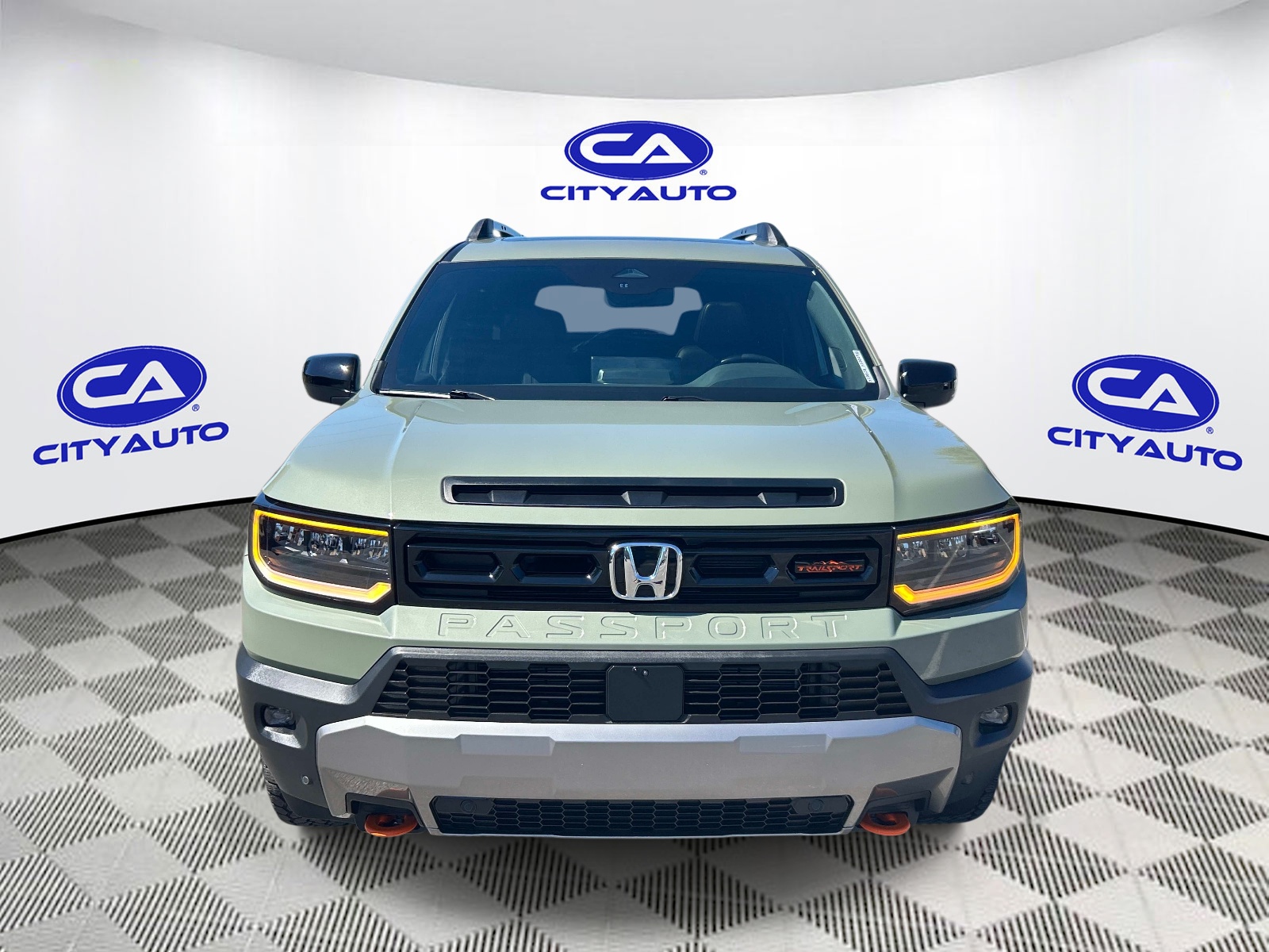 Vehicle photo 10