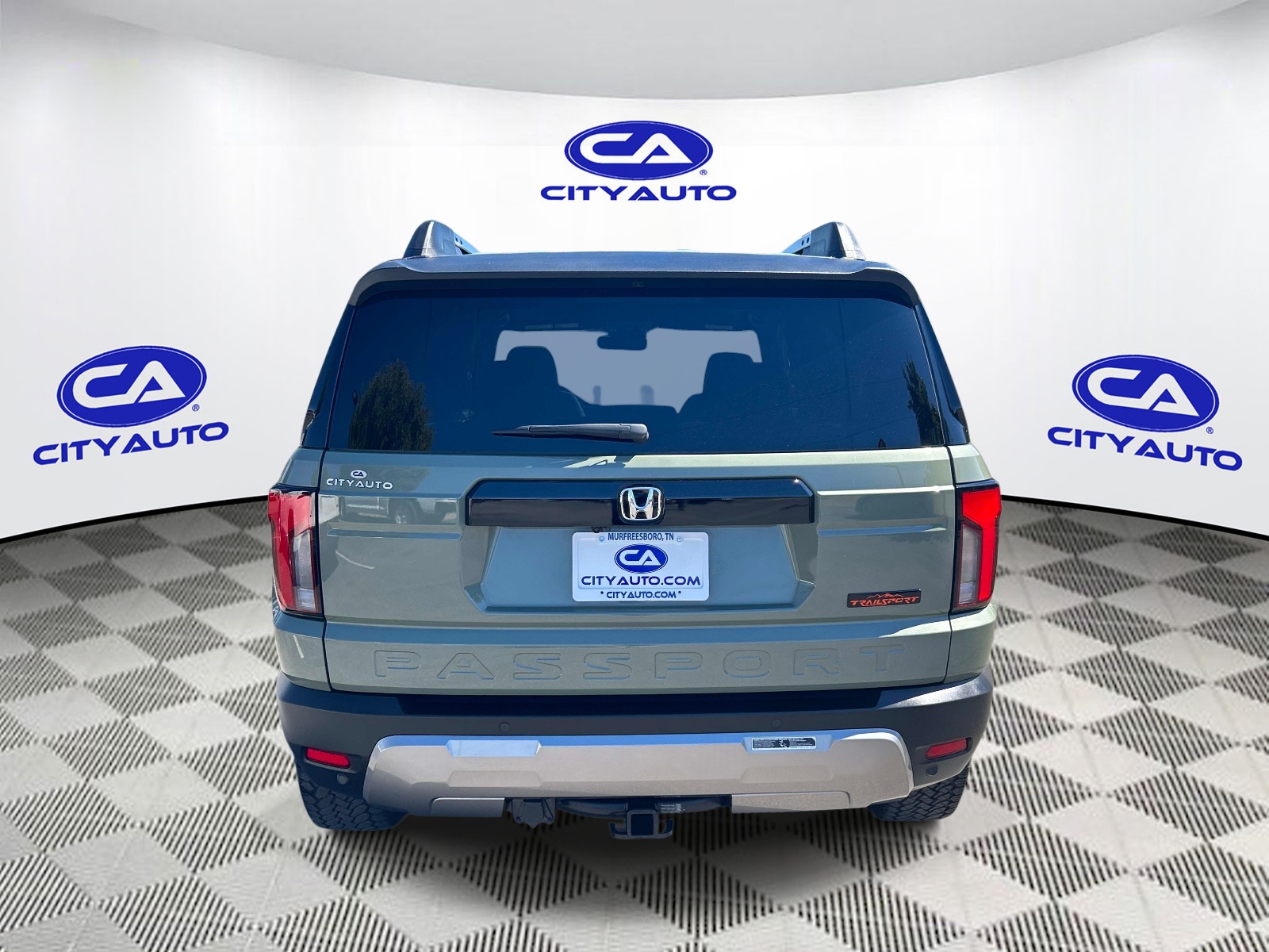 Vehicle photo 4