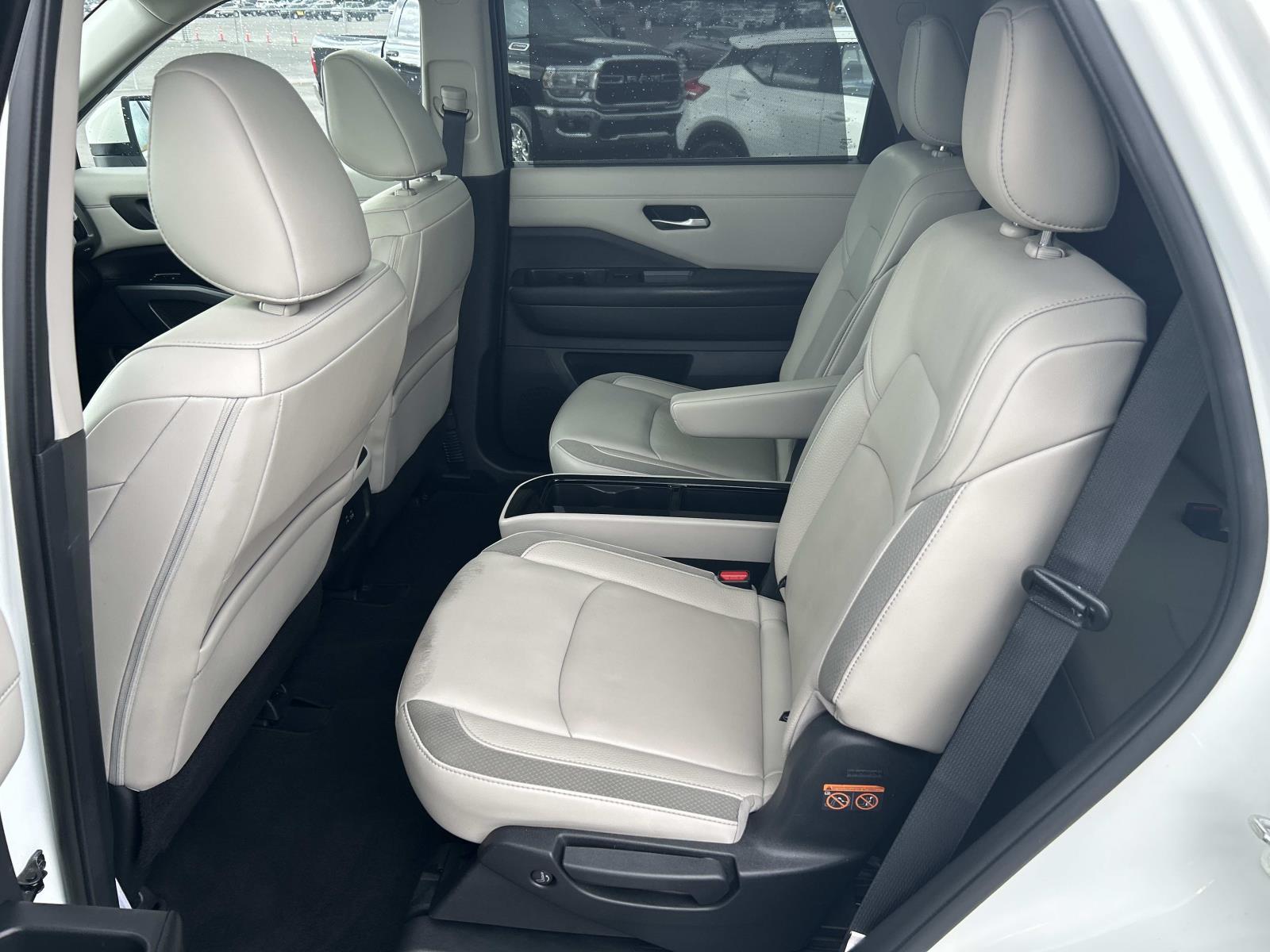 Used 2024 Nissan Pathfinder SUV