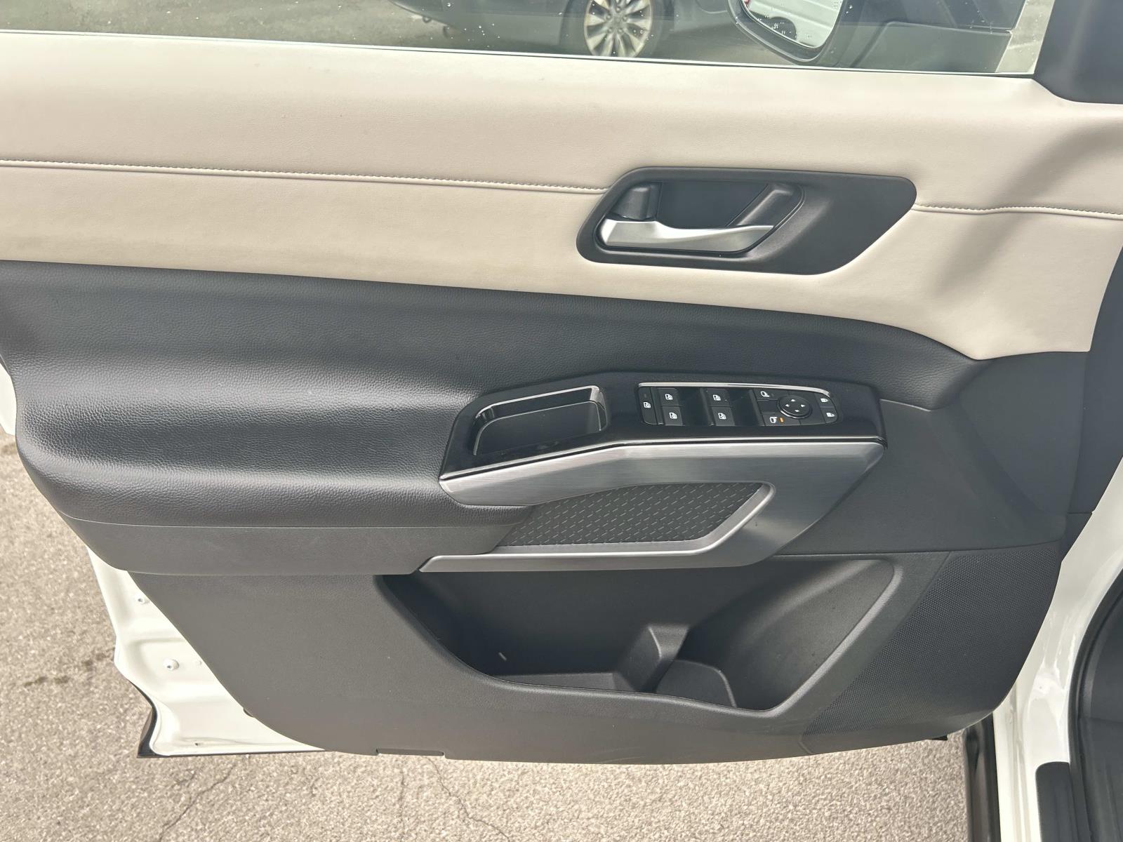 Used 2024 Nissan Pathfinder SUV