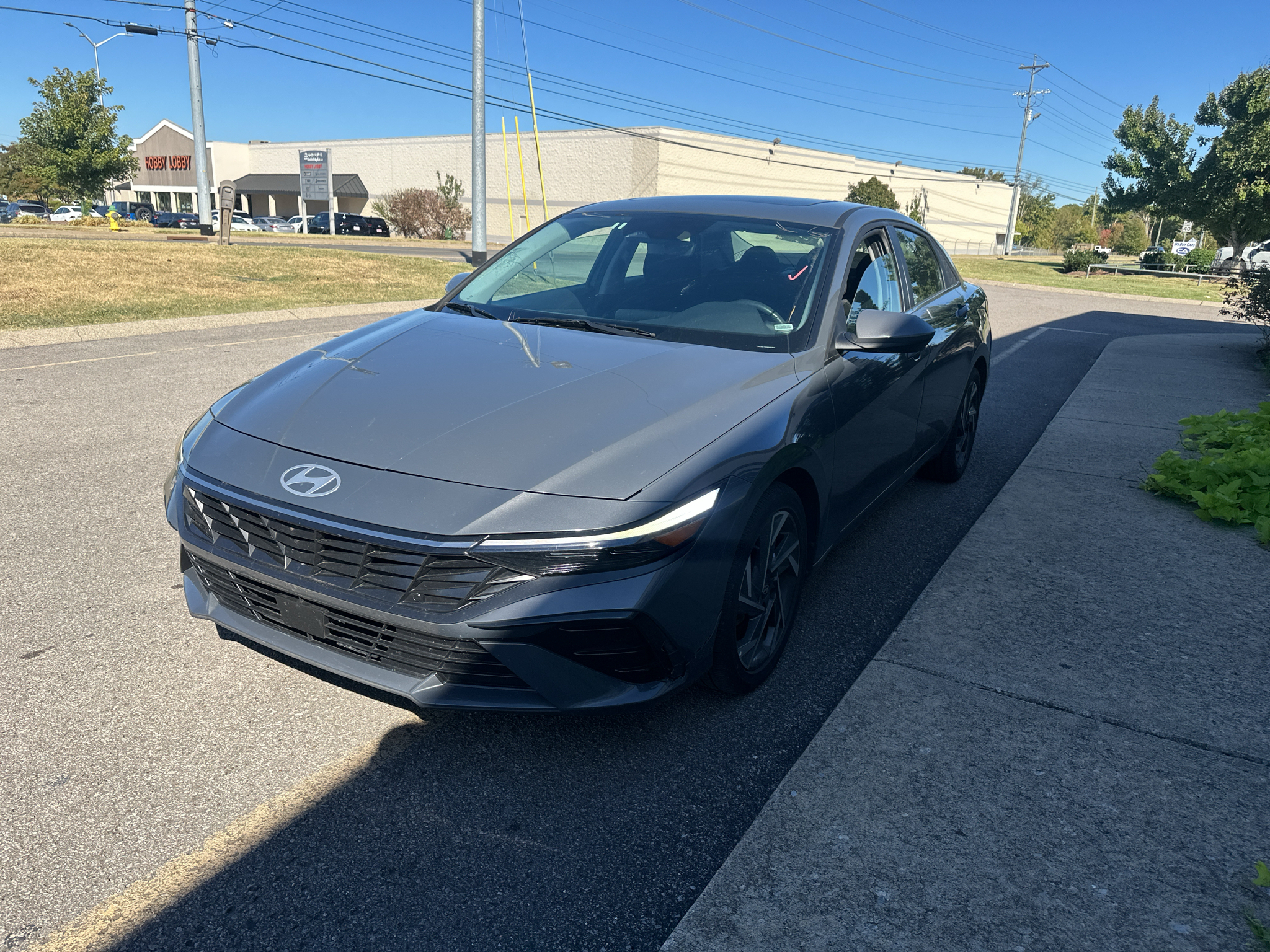 Vehicle photo 8