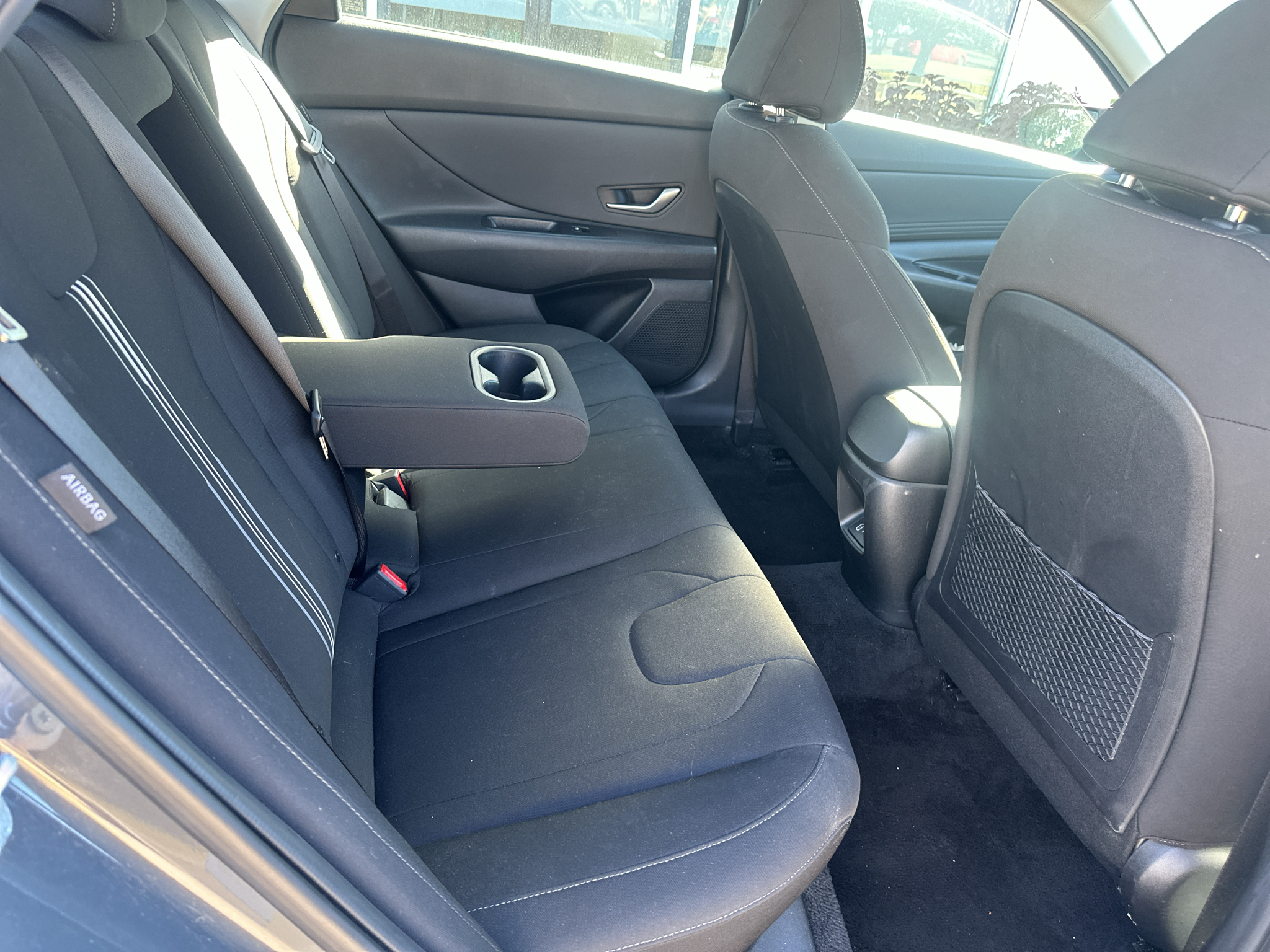 Vehicle photo 12