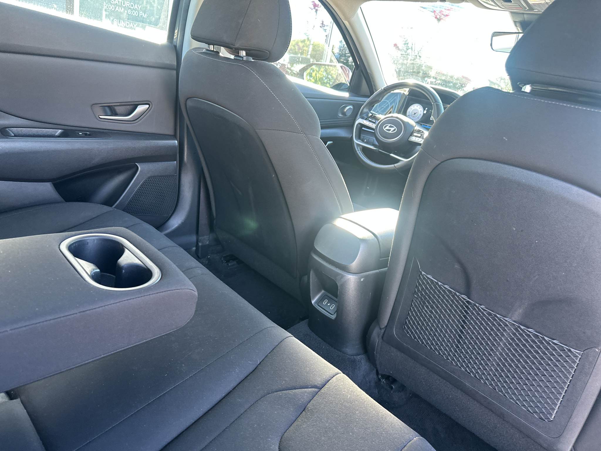 Vehicle photo 13