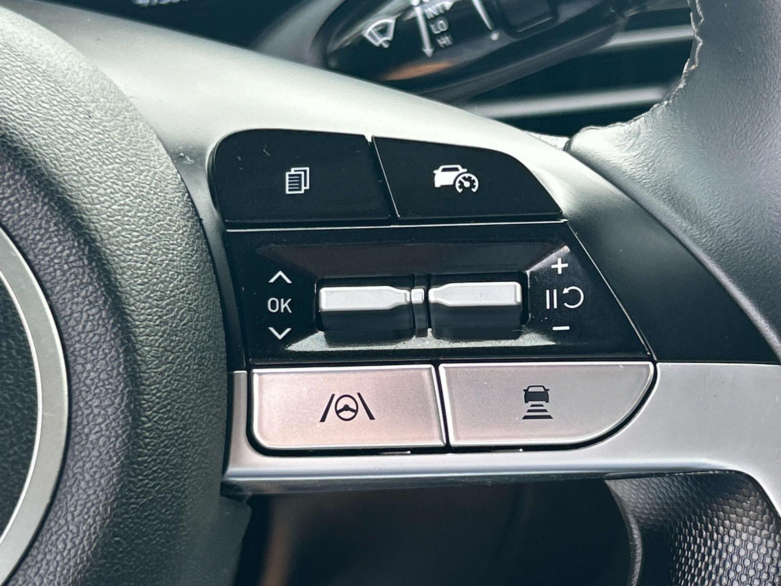 Used 2025 Hyundai Elantra Sedan
