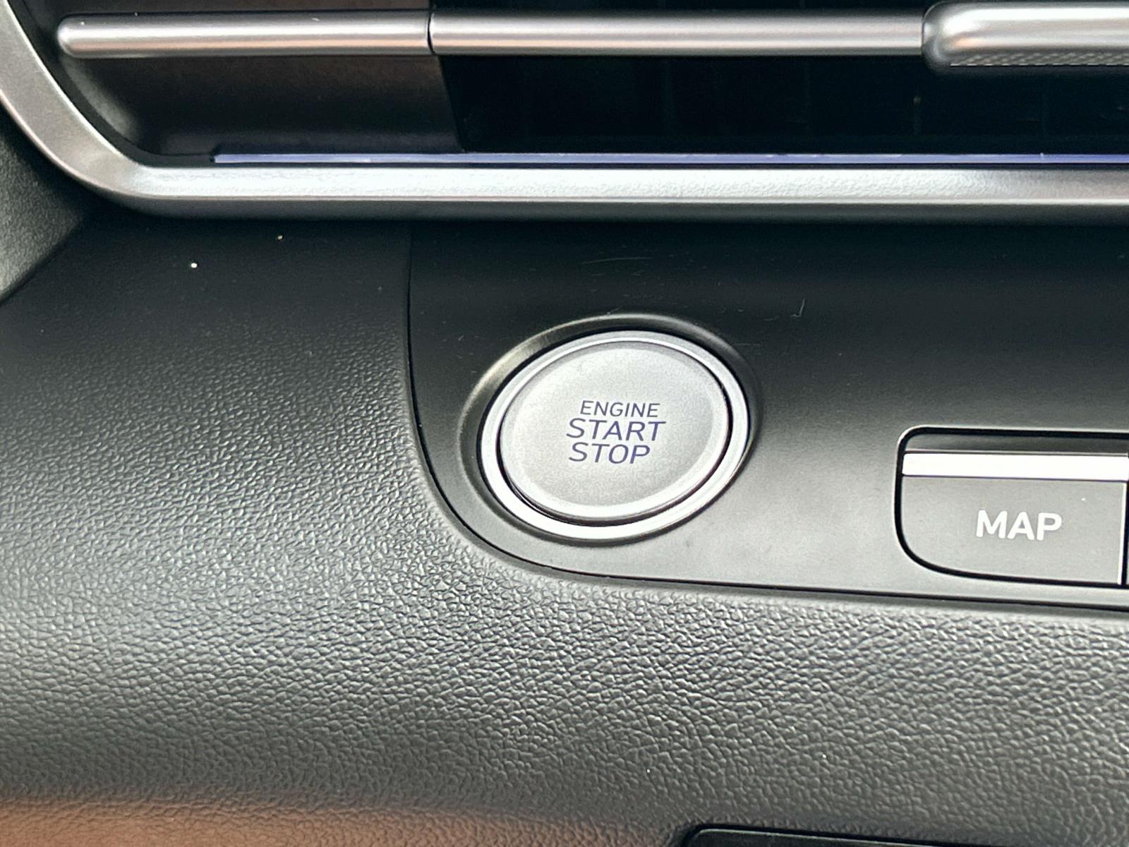 Used 2025 Hyundai Elantra Sedan