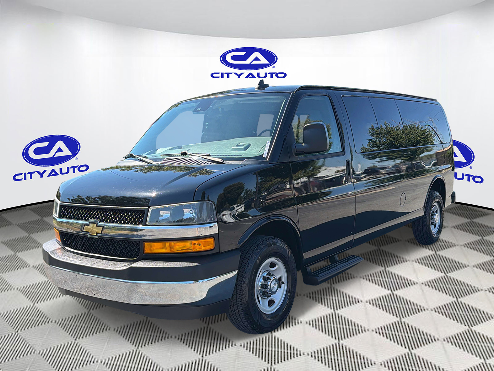 Used 2020 Chevrolet Express 3500 Van