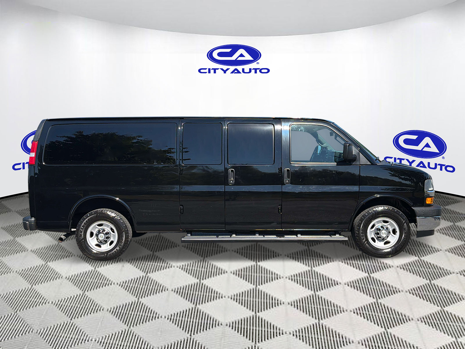 Used 2020 Chevrolet Express 3500 Van