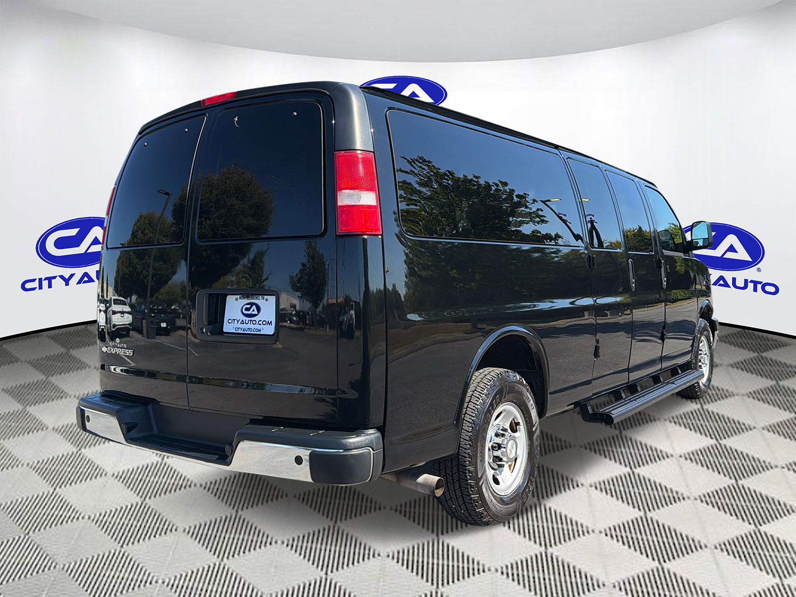 Used 2020 Chevrolet Express 3500 Van
