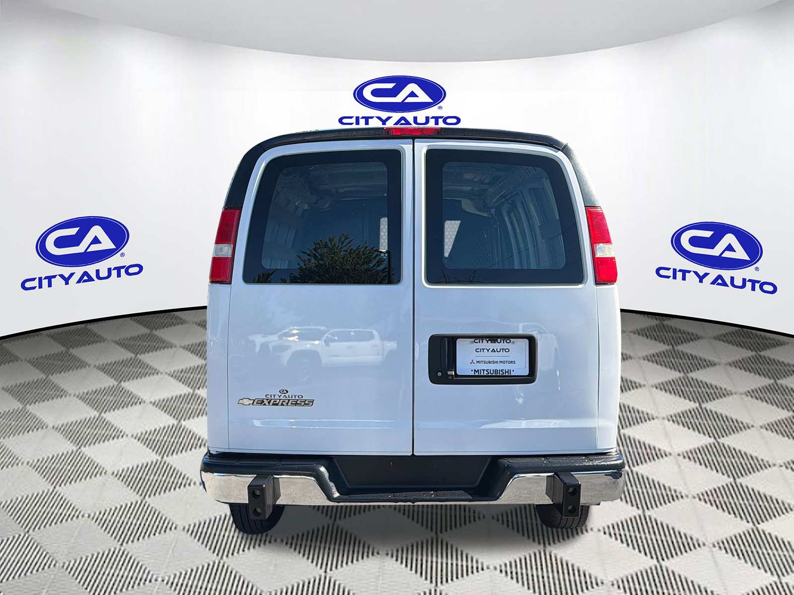 Used 2020 Chevrolet Express 2500 Van