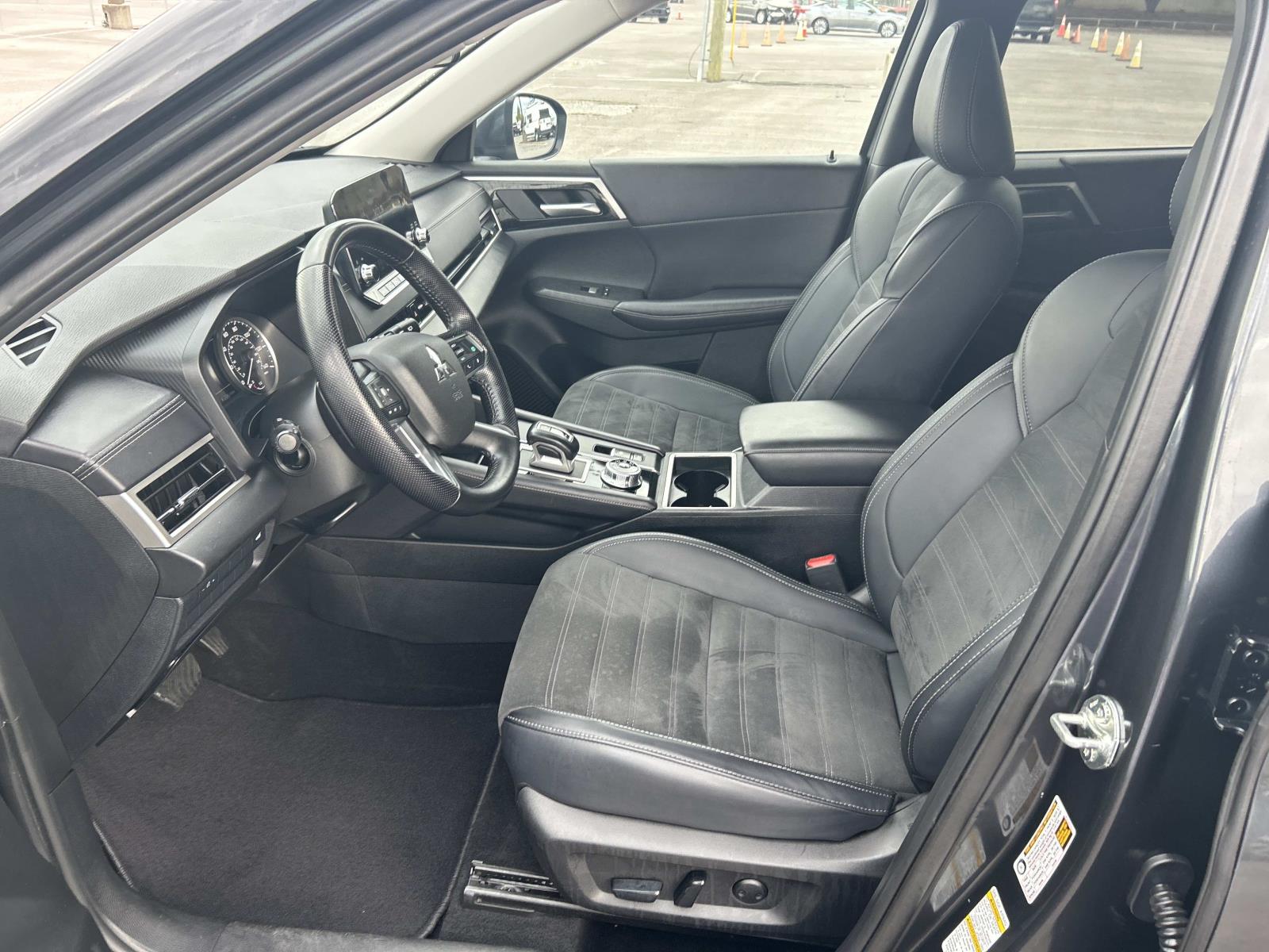 Used 2024 Mitsubishi Outlander SUV