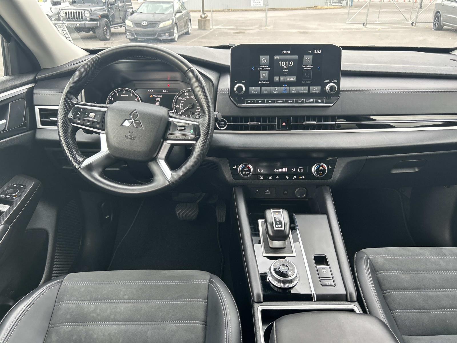 Used 2024 Mitsubishi Outlander SUV