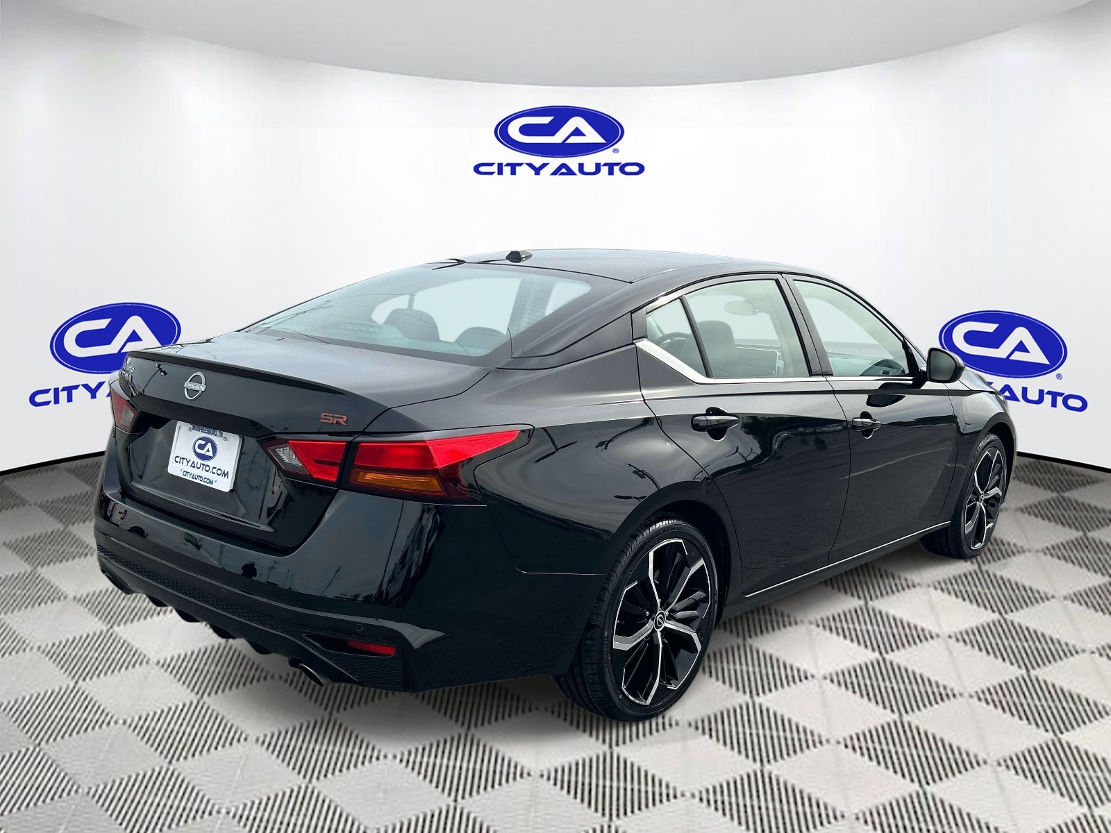 Used 2024 Nissan Altima Sedan